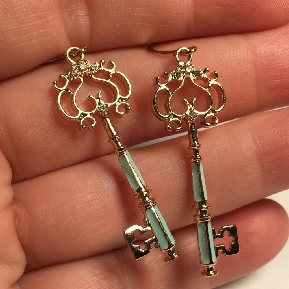 Gold tone crystal embellished blue enamel retro key pierced wire earrings - Picture 17 of 17